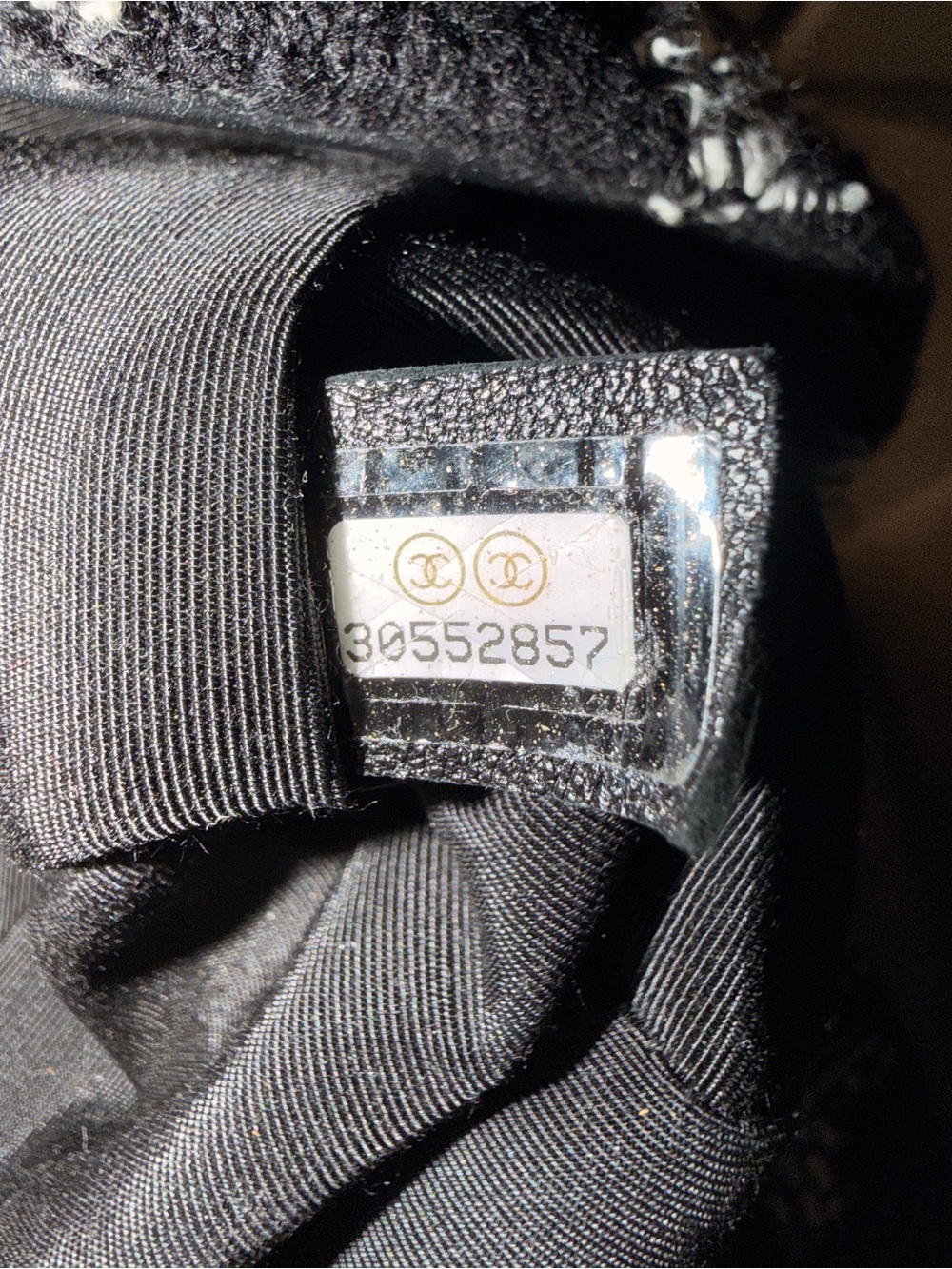 CHANEL 19 Black & White Tweed Bag - Picture 10 of 10